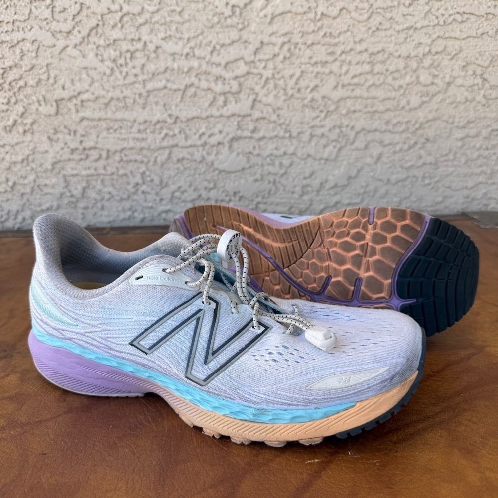 New Balance 860 v13 Triathlon Women's Size 8.5 White Purple Athletic Sneaker